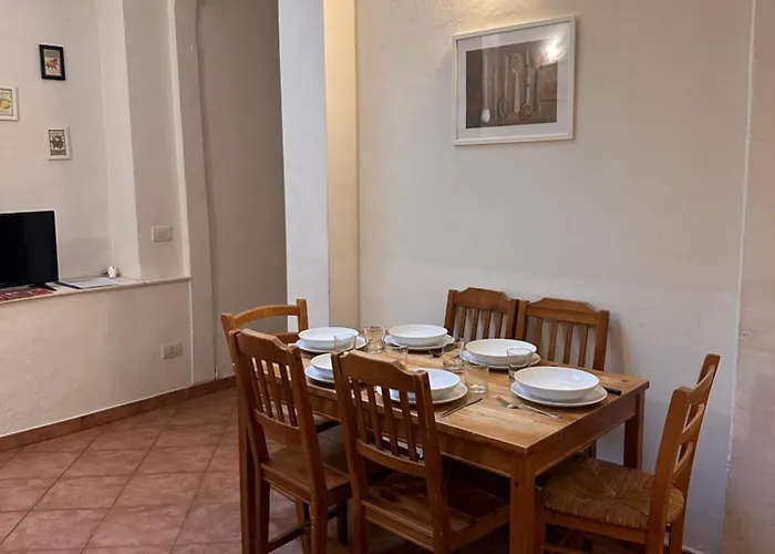 A Due Passi Dall'accademia Apartmán