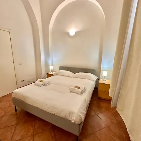 A Due Passi Dall'accademia Apartment