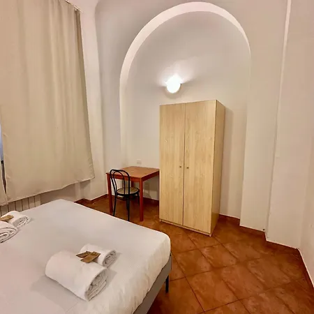 A Due Passi Dall'accademia Apartment