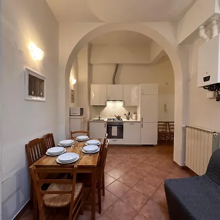 Apartment A Due Passi Dall'accademia Florenz
